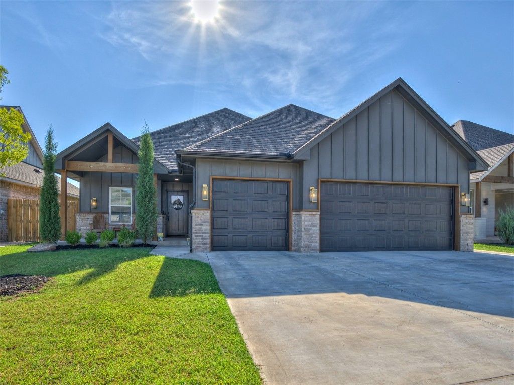 2824 Wild Rose Lane, Yukon, OK 73099