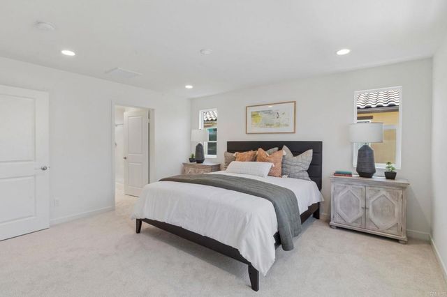 717 Kingbird Loop, Oceanside, CA 92058