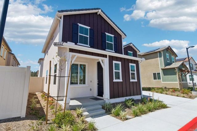 717 Kingbird Loop, Oceanside, CA 92058