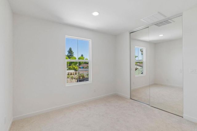 717 Kingbird Loop, Oceanside, CA 92058