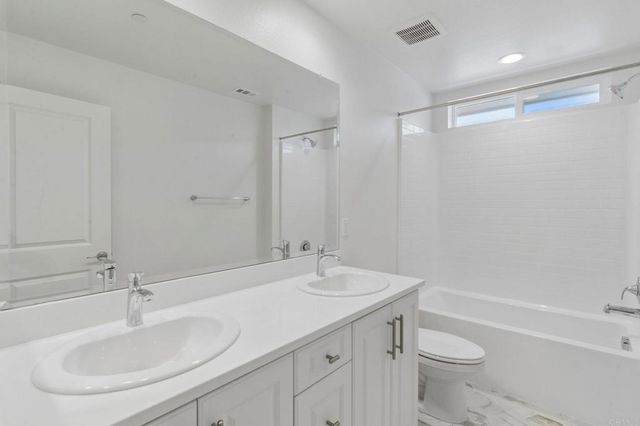 717 Kingbird Loop, Oceanside, CA 92058