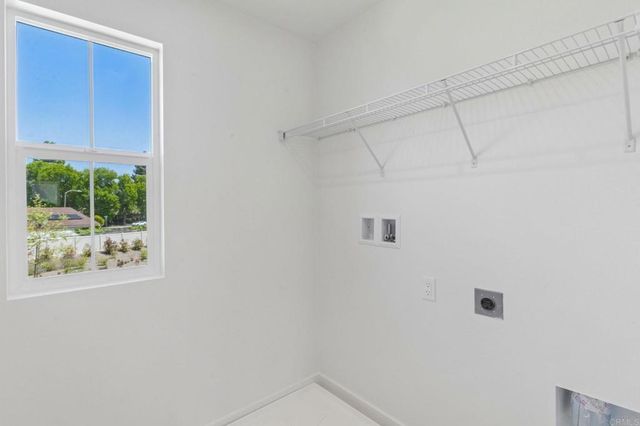 717 Kingbird Loop, Oceanside, CA 92058