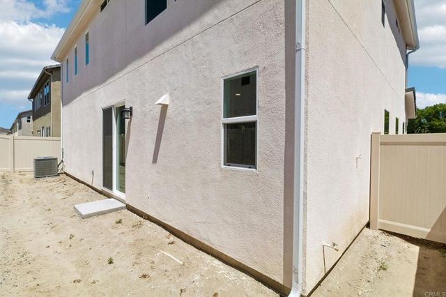 717 Kingbird Loop, Oceanside, CA 92058