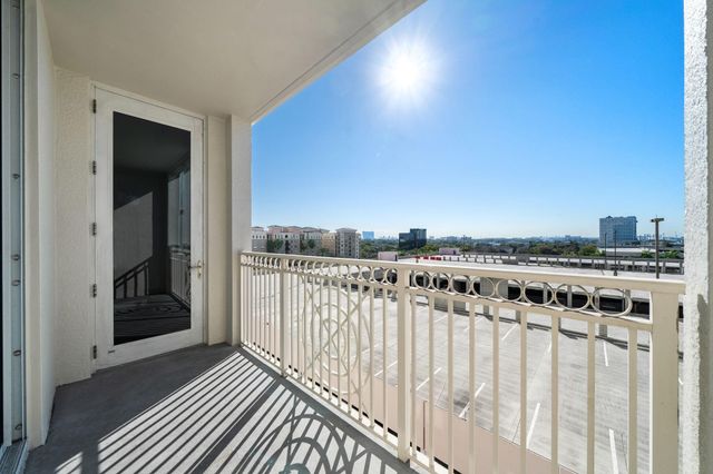 511 SE 5th Avenue 707, Fort Lauderdale, FL 33301