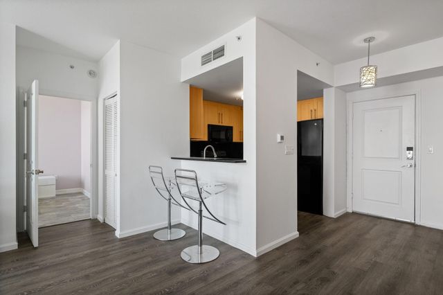 511 SE 5th Avenue 707, Fort Lauderdale, FL 33301