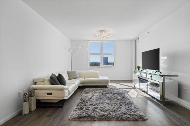 511 SE 5th Avenue 707, Fort Lauderdale, FL 33301