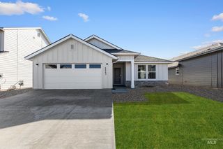6643 W Redwood Creek Dr, Meridian, ID 83646