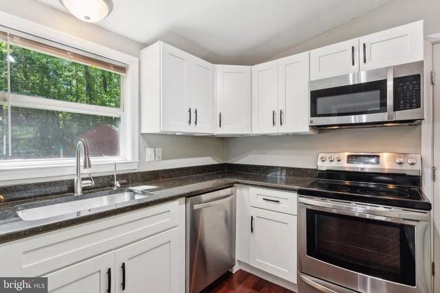 40147 DOCKSER DR, Mechanicsville, MD 20659