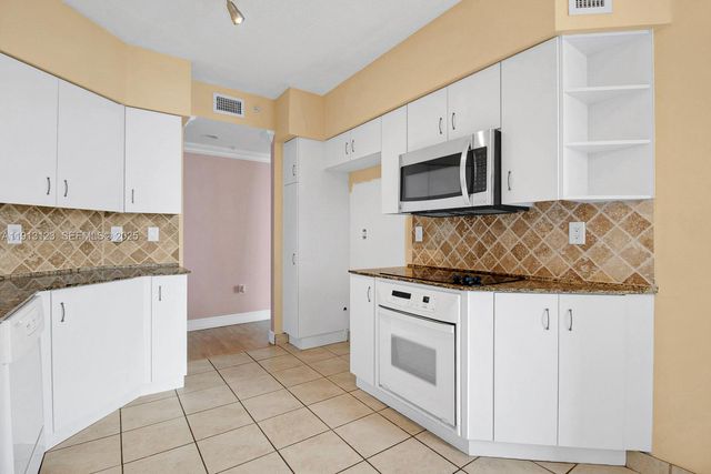 3370 Hidden Bay Drive 804, Aventura, FL 33180