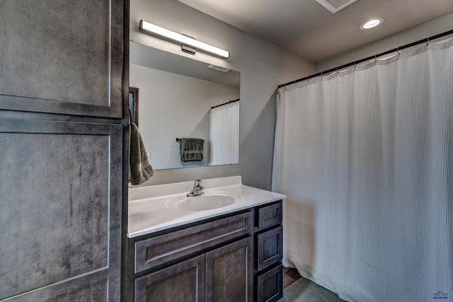 3939 HARALSON LN, Rapid City, SD 57703