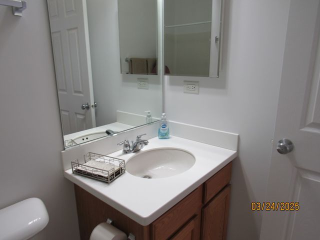 494 S Jade Lane, Round Lake, IL 60073