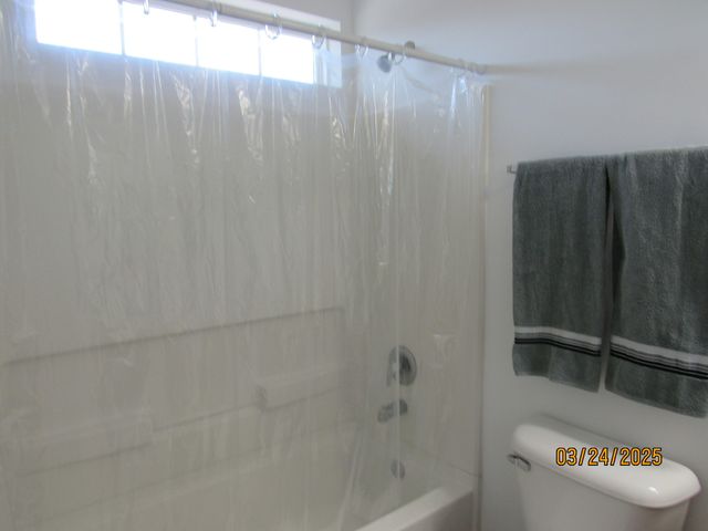 494 S Jade Lane, Round Lake, IL 60073