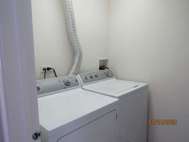 494 S Jade Lane, Round Lake, IL 60073