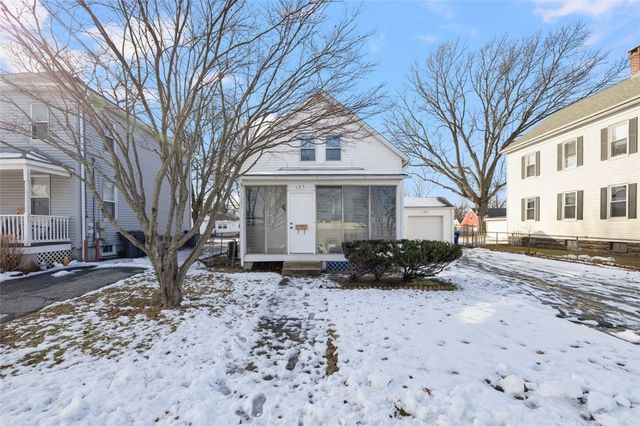 123 Harrington Avenue, Warwick, RI 02888