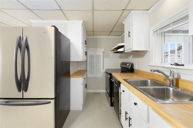 123 Harrington Avenue, Warwick, RI 02888