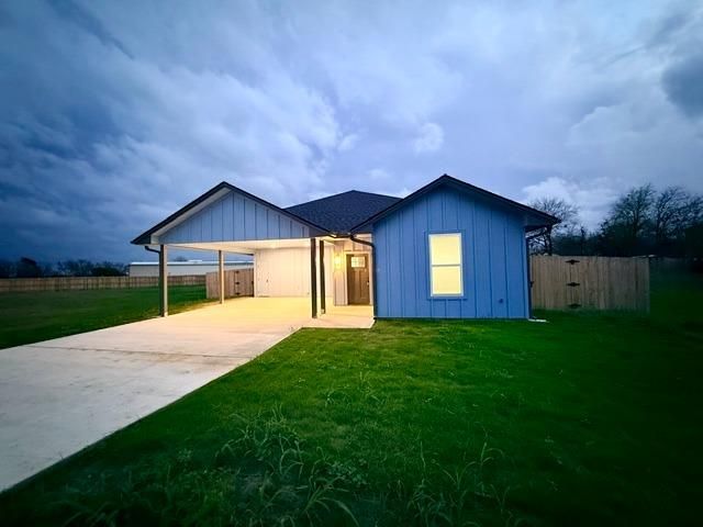 221 Hester ST, Lexington, TX 78947