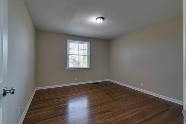 126 Tallwood Dr, Nashville, TN 37211