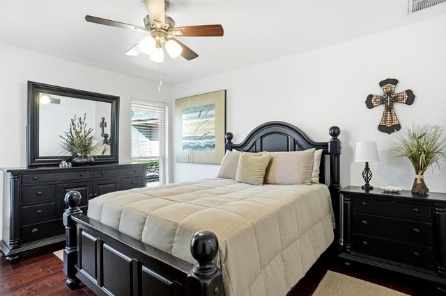 30 Park Lane, Bedford, TX 76021