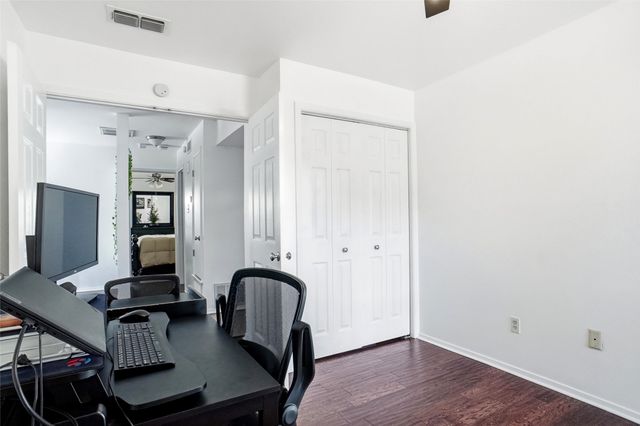 30 Park Lane, Bedford, TX 76021