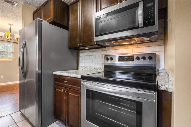 5274 Family Tree Drive, Tallahassee, FL 32303