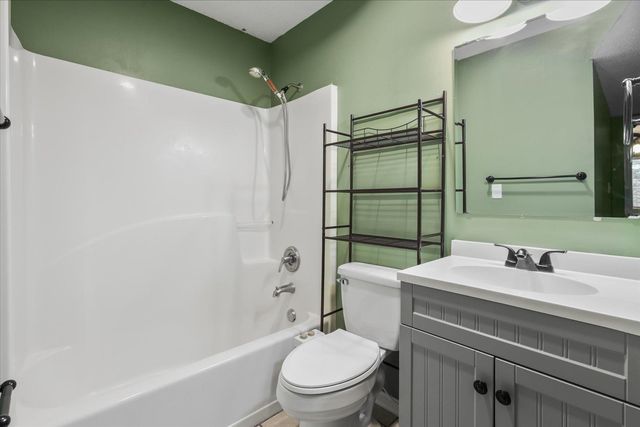 5274 Family Tree Drive, Tallahassee, FL 32303