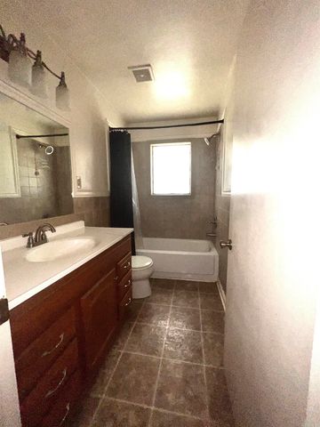 201 E Wiley Street, Star City, AR 71667