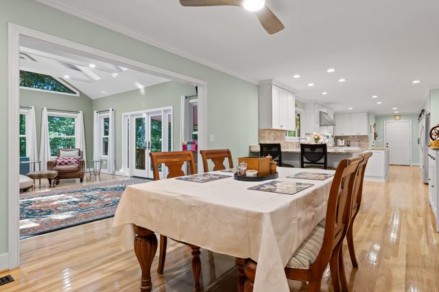 12 Old Hickory Lane, Signal Mountain, TN 37377