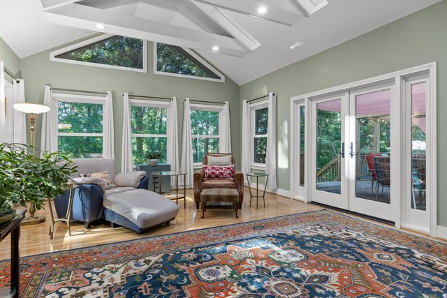 12 Old Hickory Lane, Signal Mountain, TN 37377