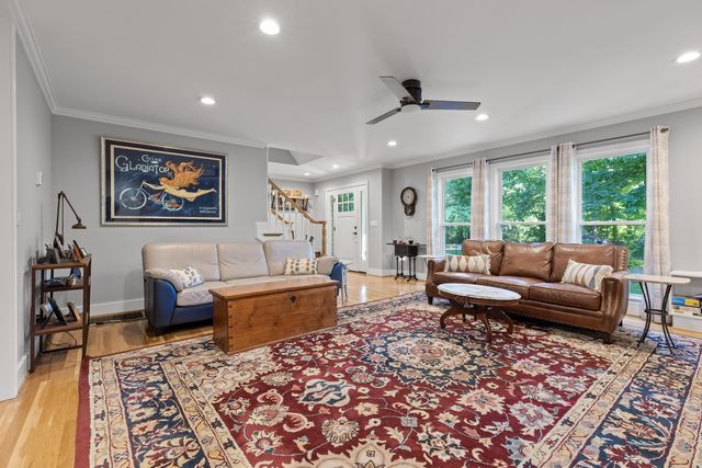 12 Old Hickory Lane, Signal Mountain, TN 37377
