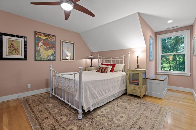 12 Old Hickory Lane, Signal Mountain, TN 37377