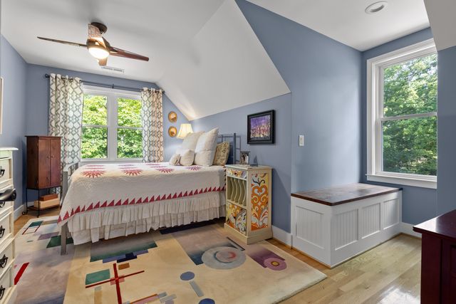 12 Old Hickory Lane, Signal Mountain, TN 37377