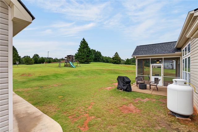 545 Weatherly Road, Inman, SC 29349