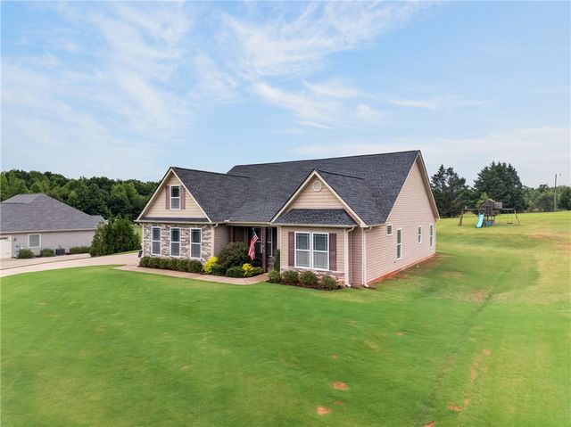545 Weatherly Road, Inman, SC 29349