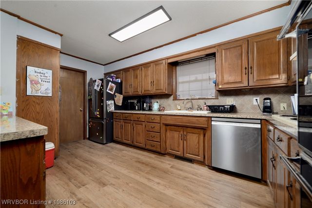 2929 Meadow Creek, Van Buren, AR 72956