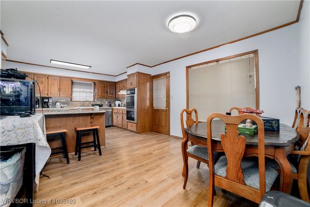 2929 Meadow Creek, Van Buren, AR 72956