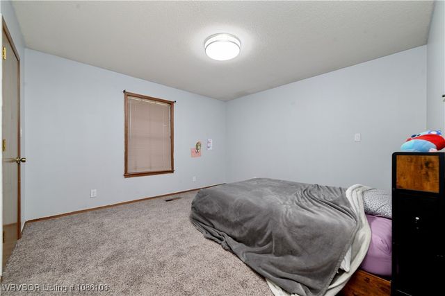 2929 Meadow Creek, Van Buren, AR 72956