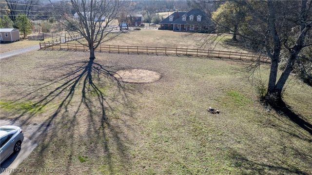 2929 Meadow Creek, Van Buren, AR 72956