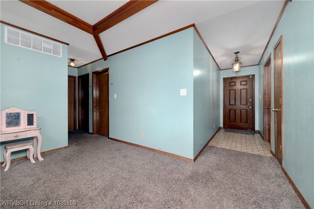 2929 Meadow Creek, Van Buren, AR 72956