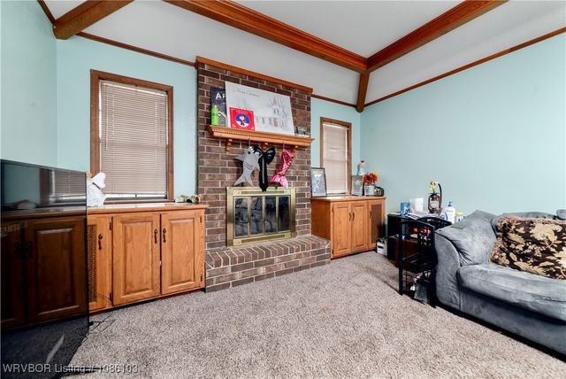 2929 Meadow Creek, Van Buren, AR 72956