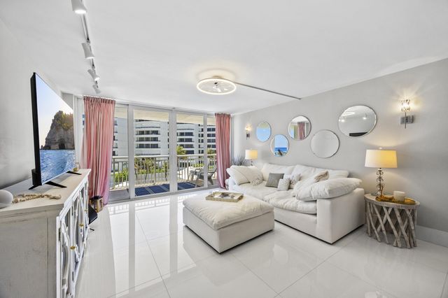 3546 S Ocean Boulevard 504, South Palm Beach, FL 33480