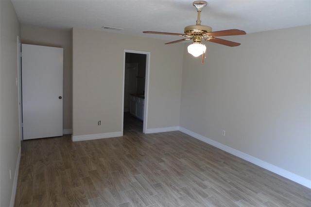 14223 Whitecross Drive, Houston, TX 77083