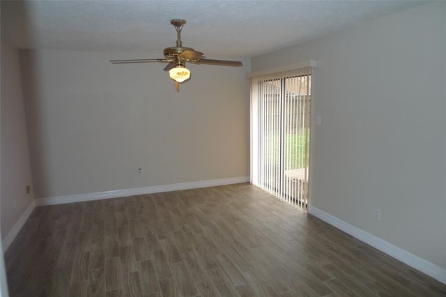14223 Whitecross Drive, Houston, TX 77083