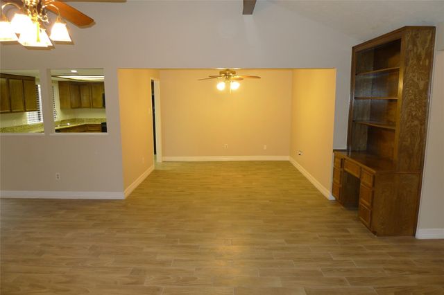 14223 Whitecross Drive, Houston, TX 77083