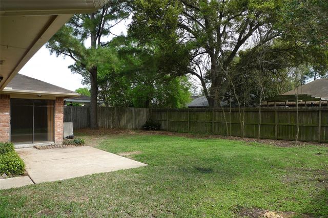 14223 Whitecross Drive, Houston, TX 77083