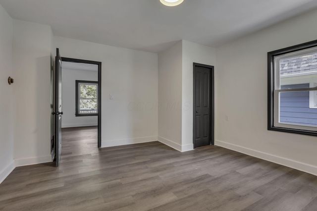 141 S Kensington Place, Springfield, OH 45504