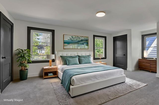 141 S Kensington Place, Springfield, OH 45504