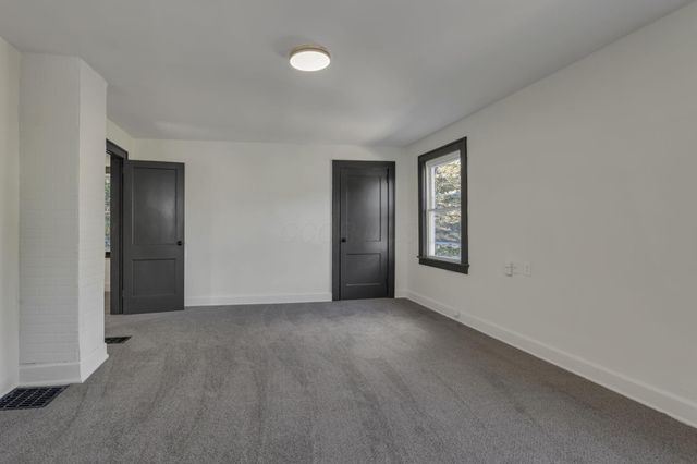 141 S Kensington Place, Springfield, OH 45504