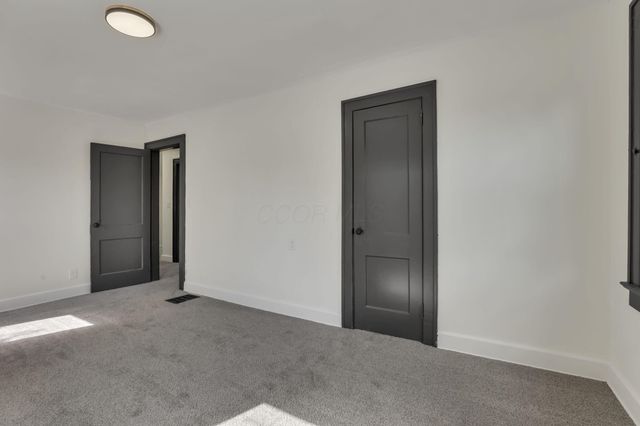 141 S Kensington Place, Springfield, OH 45504