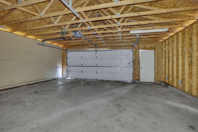 141 S Kensington Place, Springfield, OH 45504