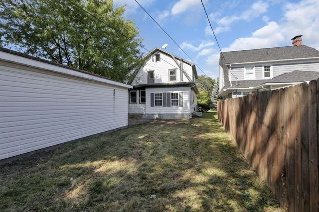 141 S Kensington Place, Springfield, OH 45504